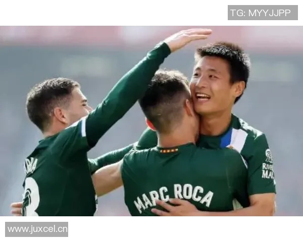 英超十月份最佳教练：赛季表现与领导力分析